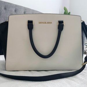 Michael Kors Selma Large Crossbody in Black and White